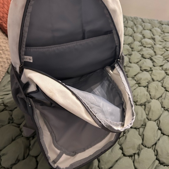 Under Armour Black and White Backpack - Picture 4 of 7